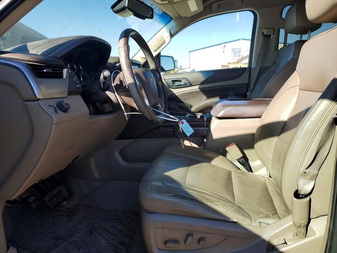 2015 Chevrolet Suburban C1500 Lt - zdjęcie 7