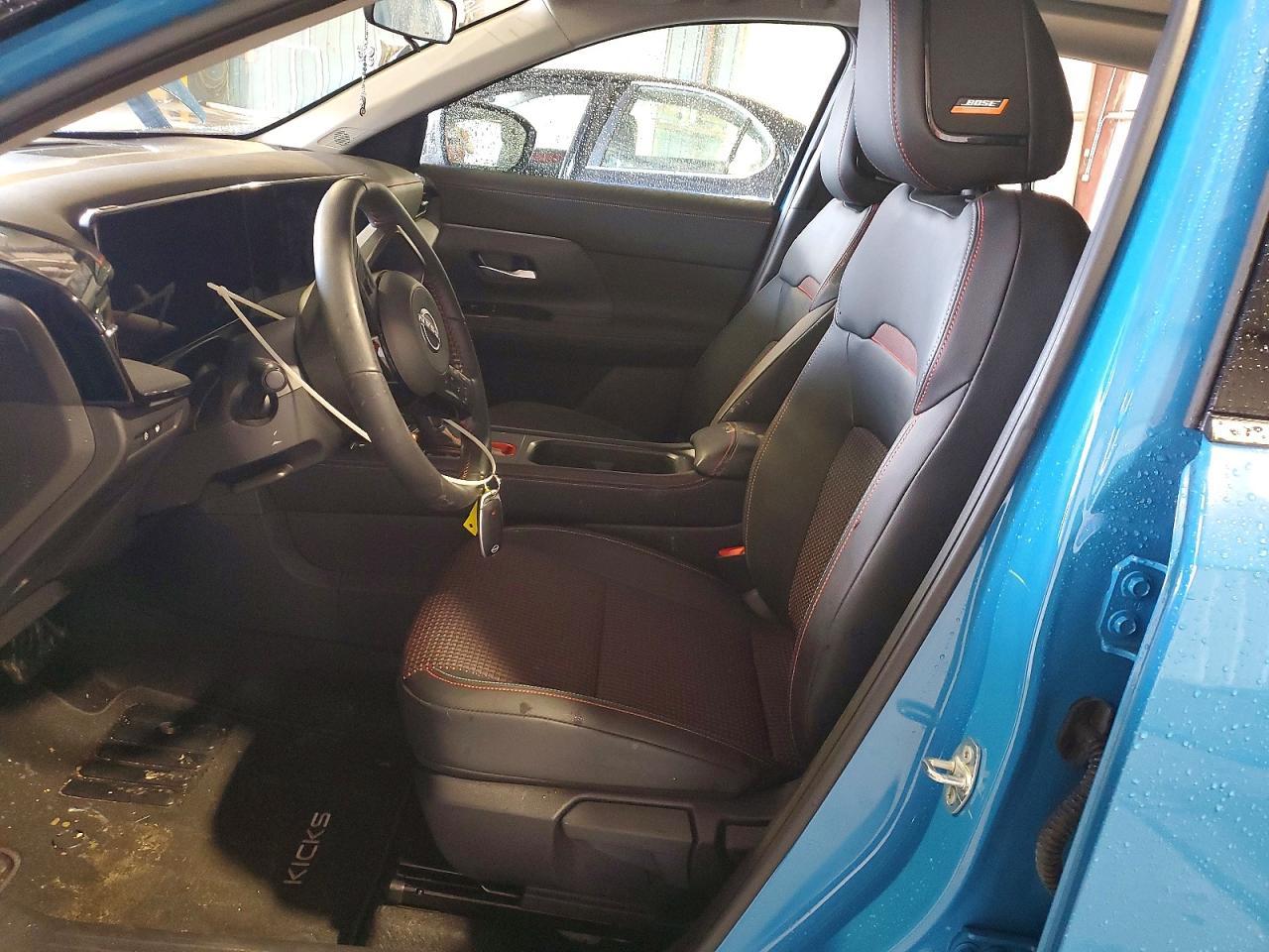 2025 Nissan Kicks Sr - zdjęcie 7