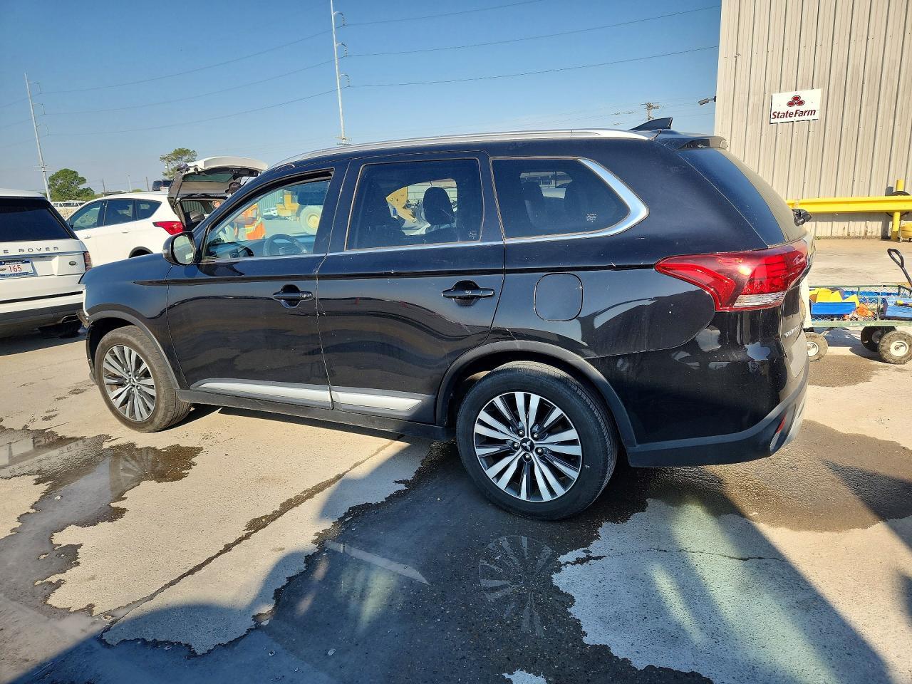 2020 Mitsubishi Outlander Se - zdjęcie 2