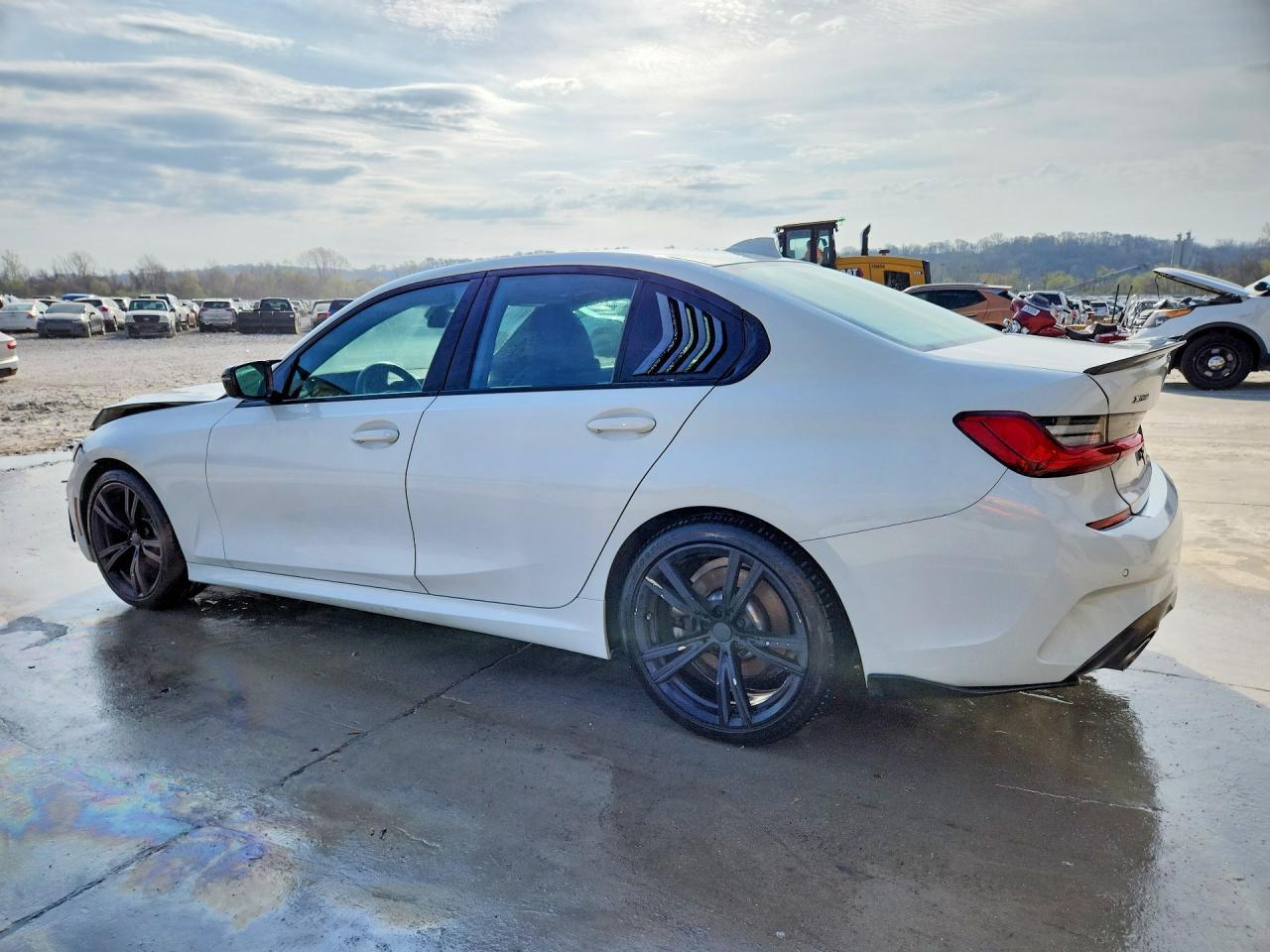 2020 BMW 330Xi - zdjęcie 2