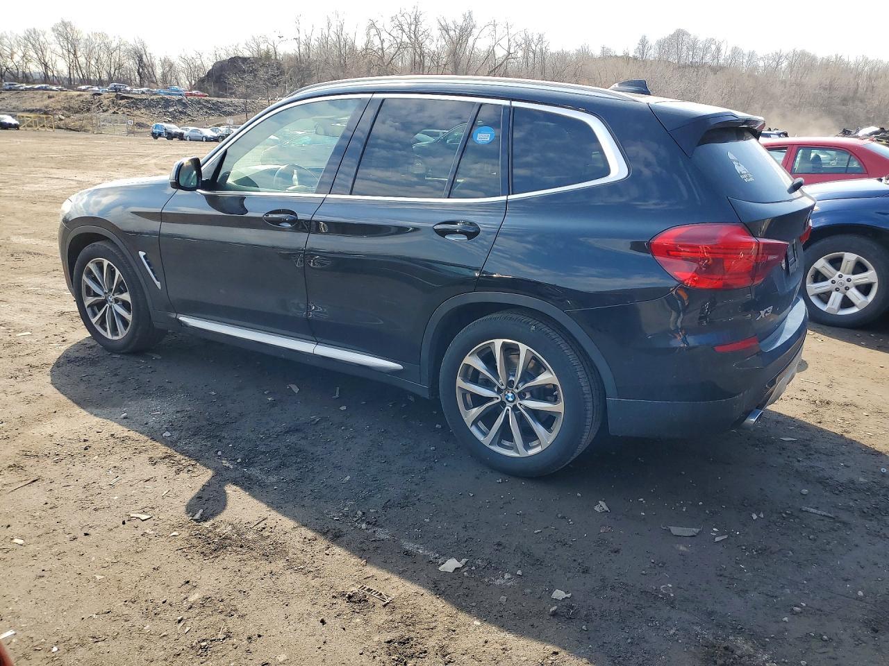 2019 BMW X3 xDrive30I - zdjęcie 2