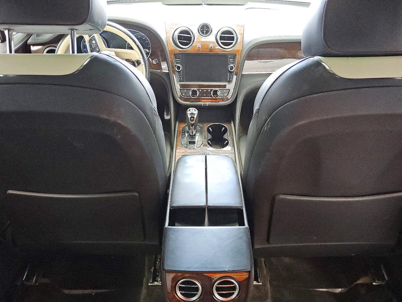 2017 Bentley Bentayga - zdjęcie 8