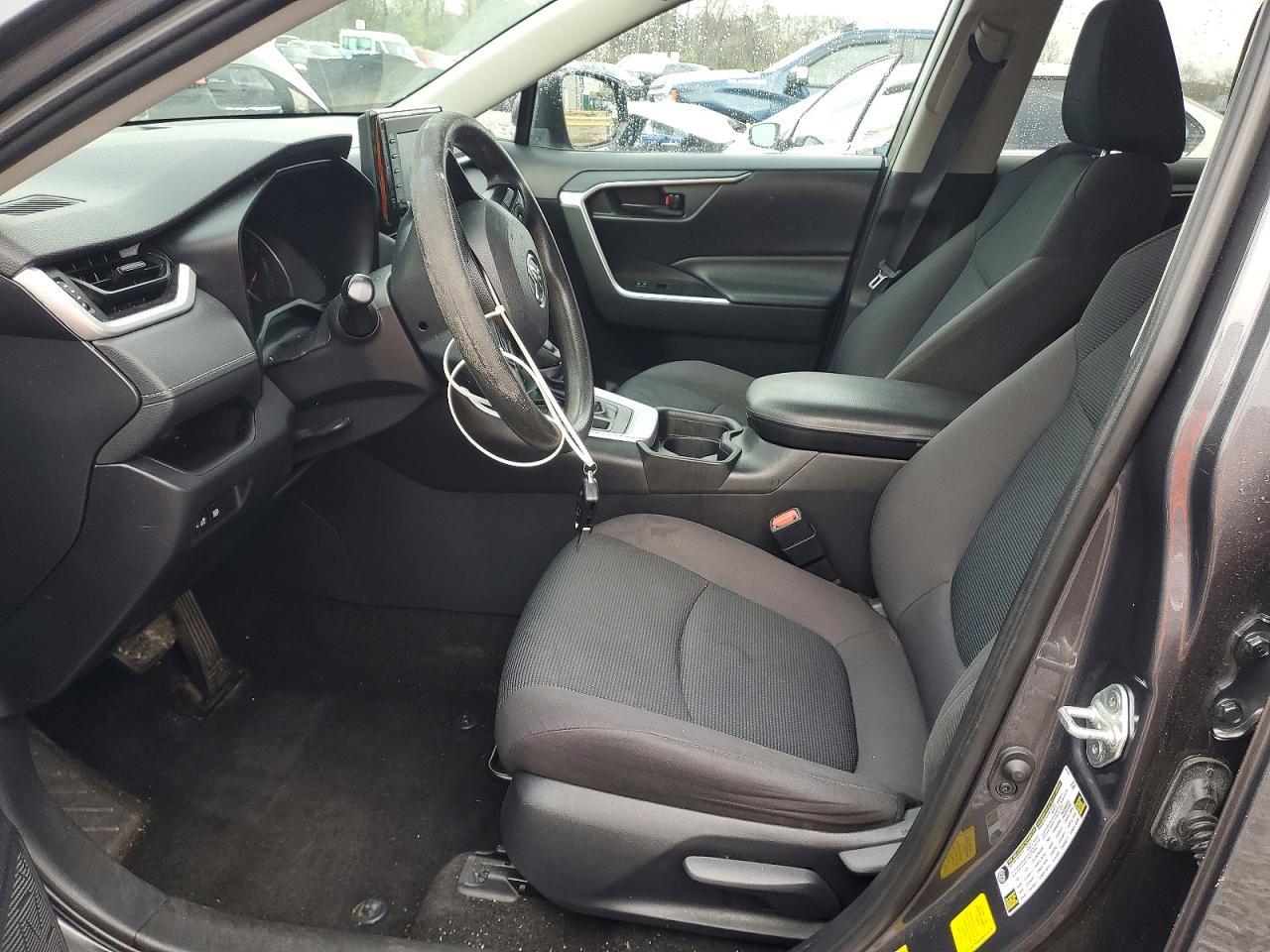 2019 Toyota Rav4 Le - zdjęcie 7