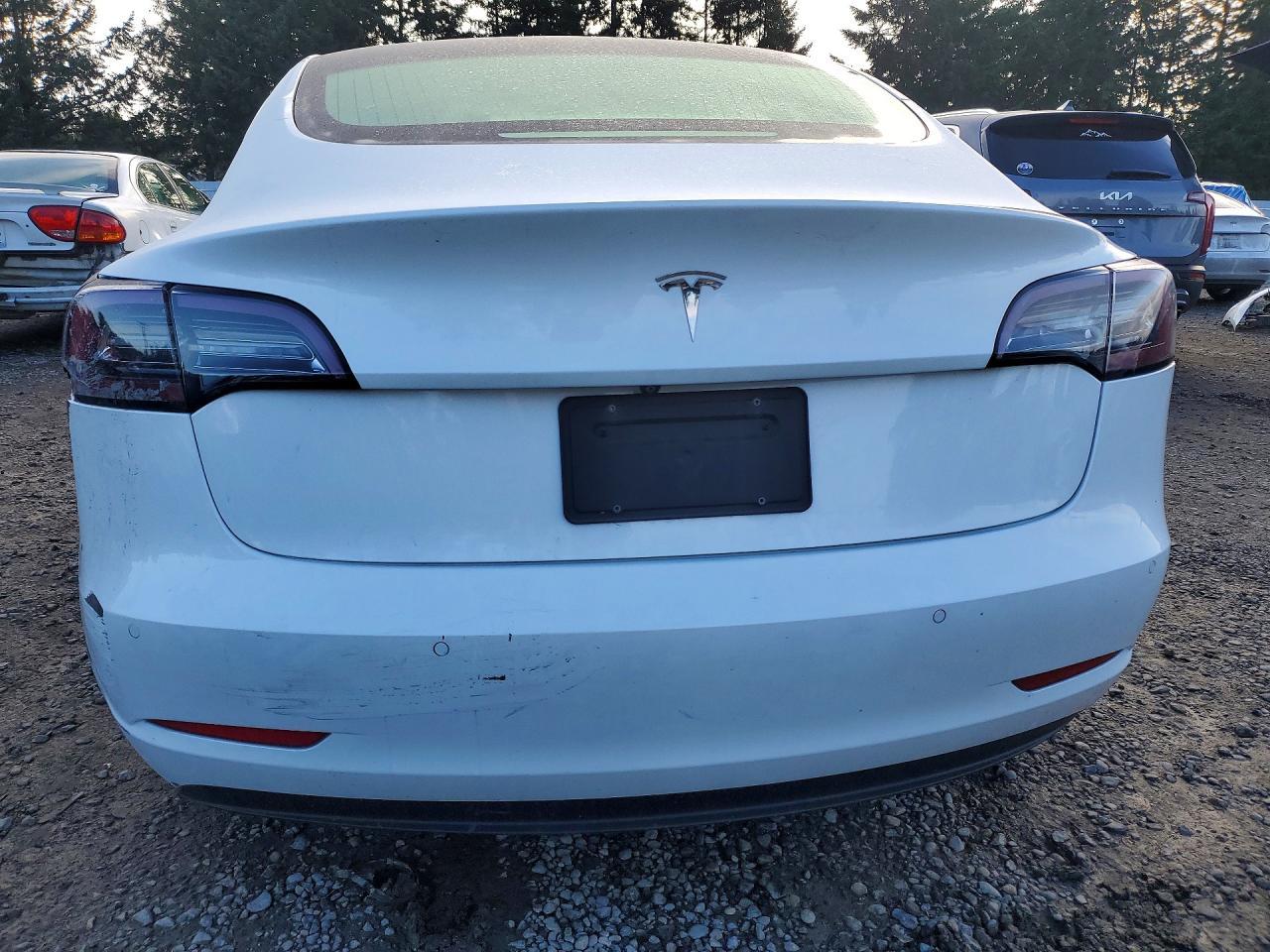 2019 Tesla Model 3 - zdjęcie 6