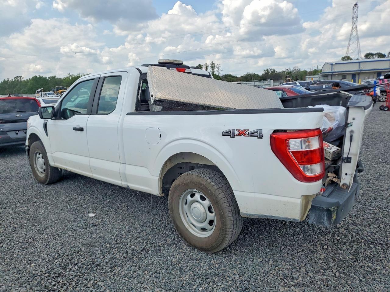 2022 Ford F150 Super Cab - zdjęcie 2