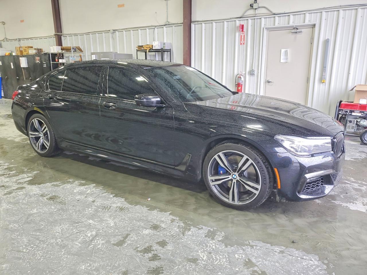 2019 BMW 740 I - zdjęcie 4