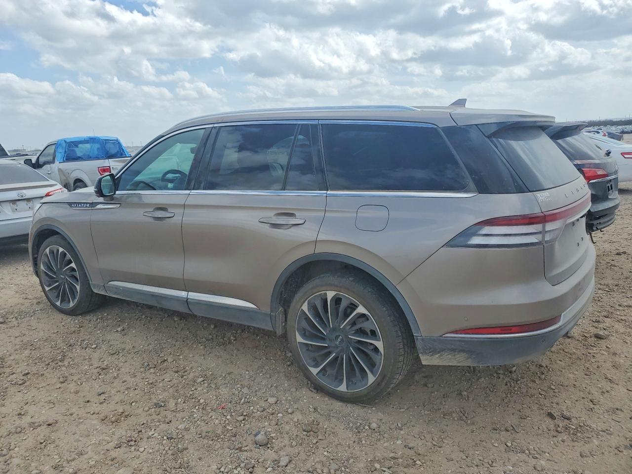 2020 Lincoln Aviator Reserve - zdjęcie 2