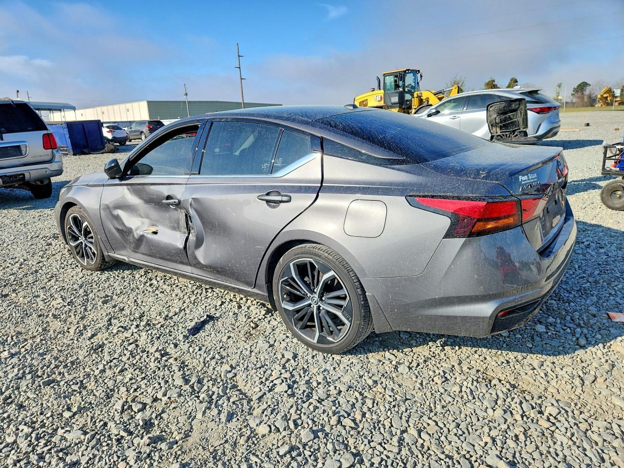 2024 Nissan Altima 2.5 Sr - zdjęcie 2