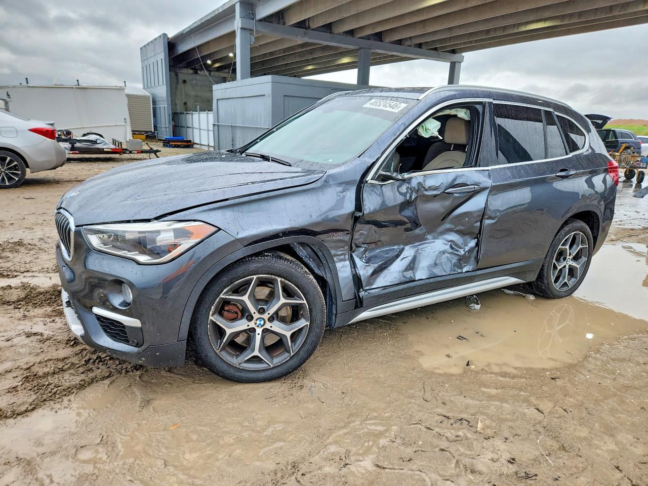 2019 BMW X1 xDrive28I - zdjęcie główne