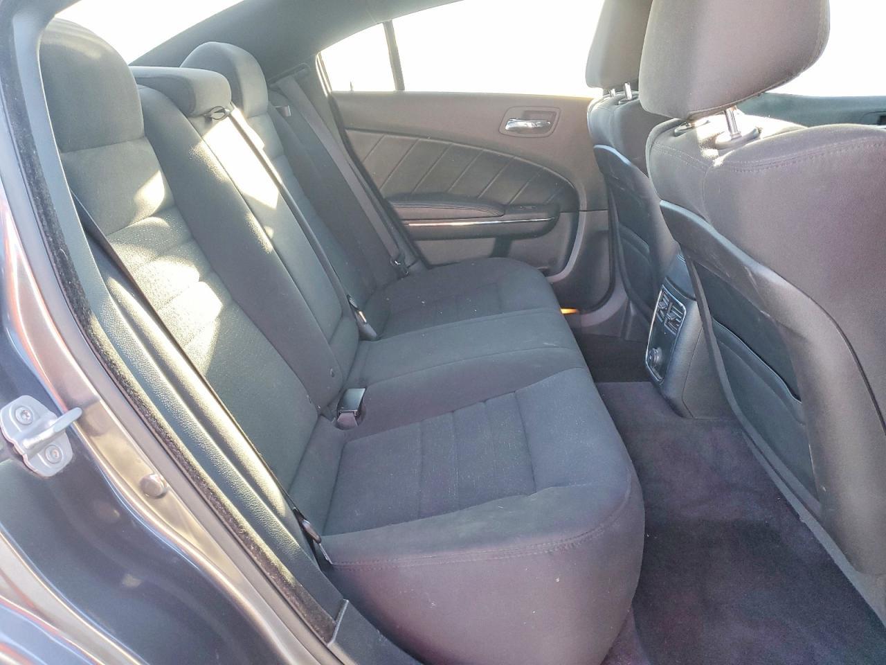 2013 Dodge Charger R - zdjęcie 10