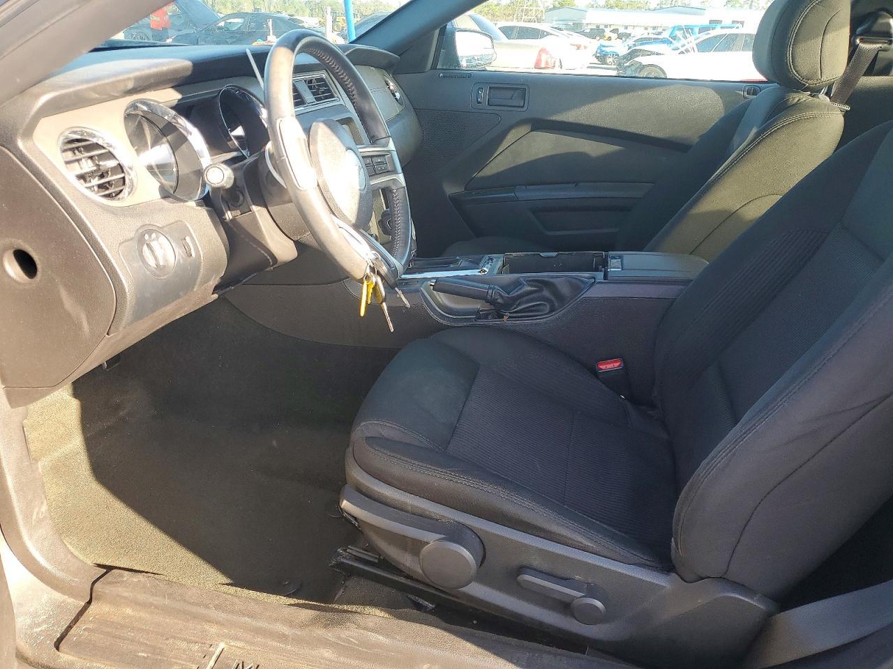 2014 Ford Mustang - zdjęcie 7