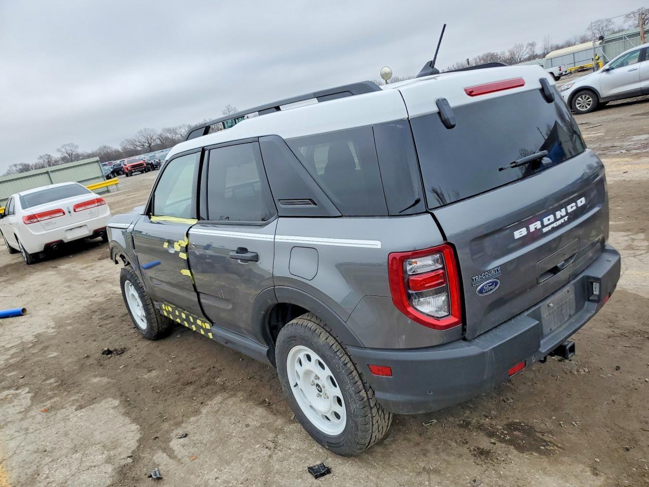 2024 Ford Bronco Sport Heritage - zdjęcie 2