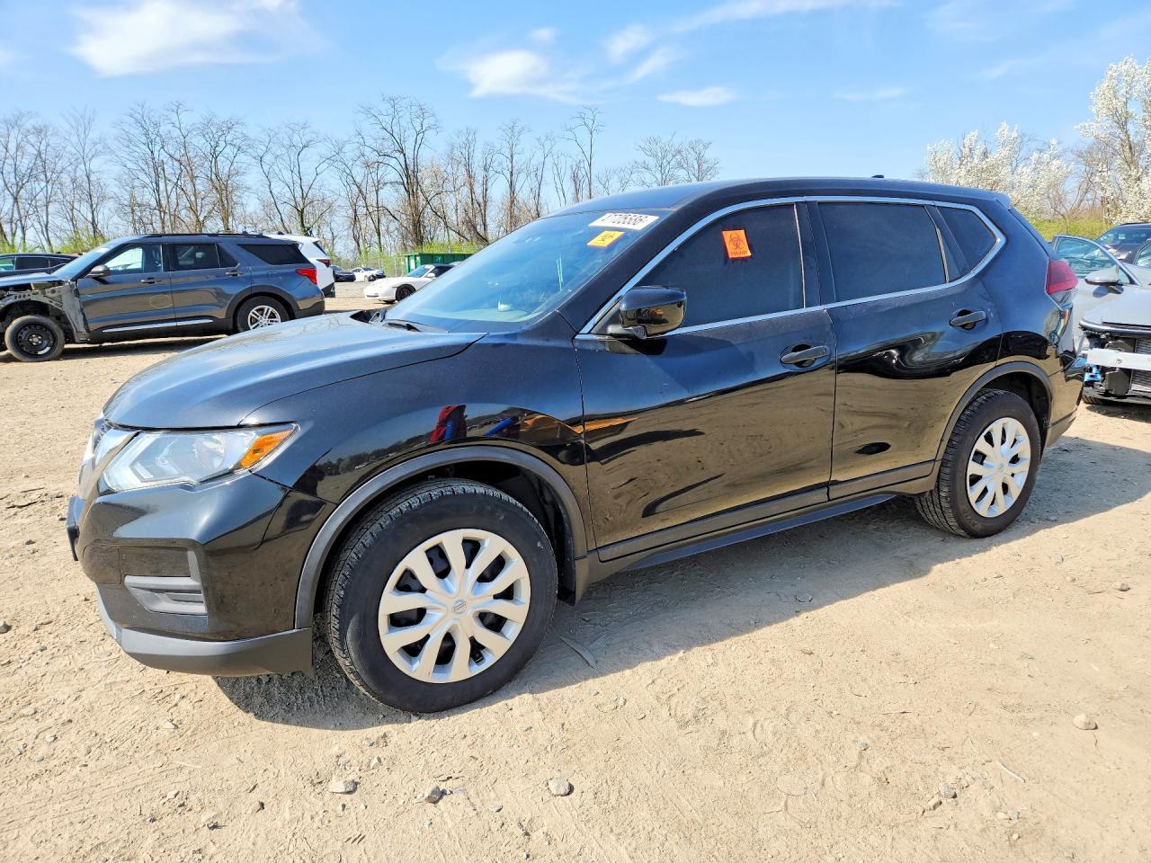 2020 Nissan Rogue S - zdjęcie główne