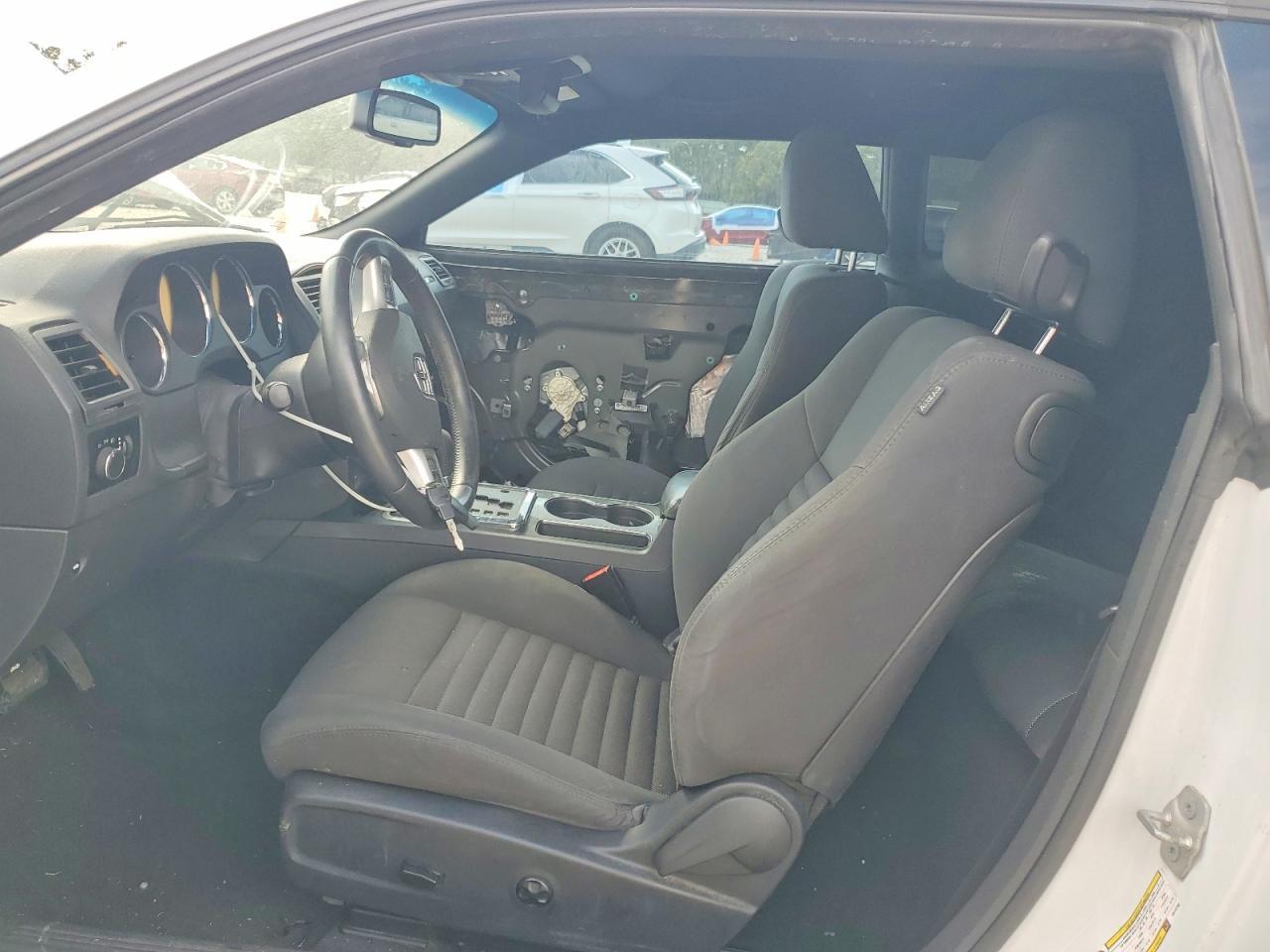 2014 Dodge Challenger Sxt - zdjęcie 7