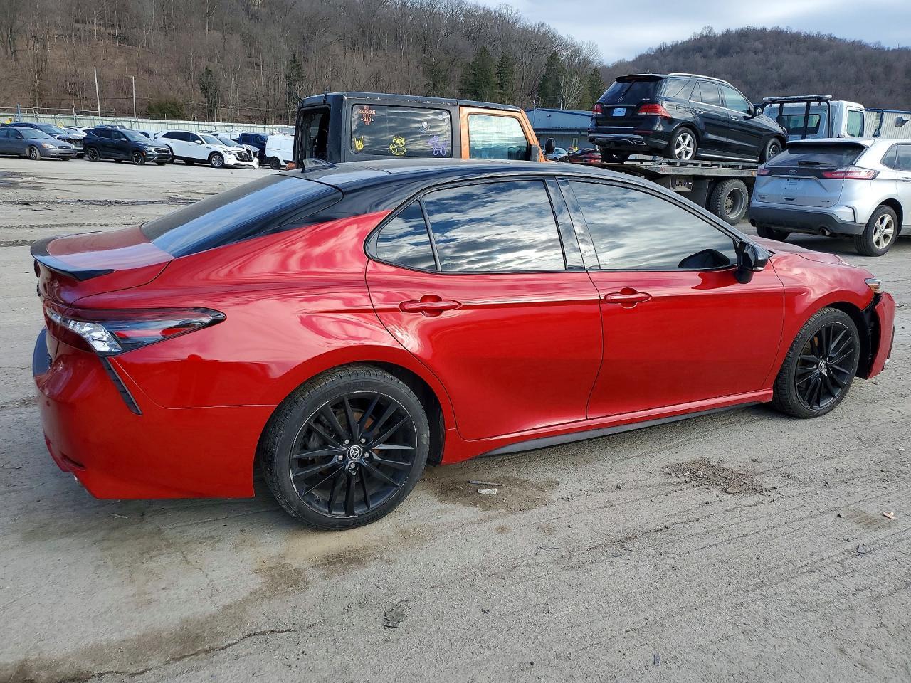 2023 Toyota Camry Xse - zdjęcie 3