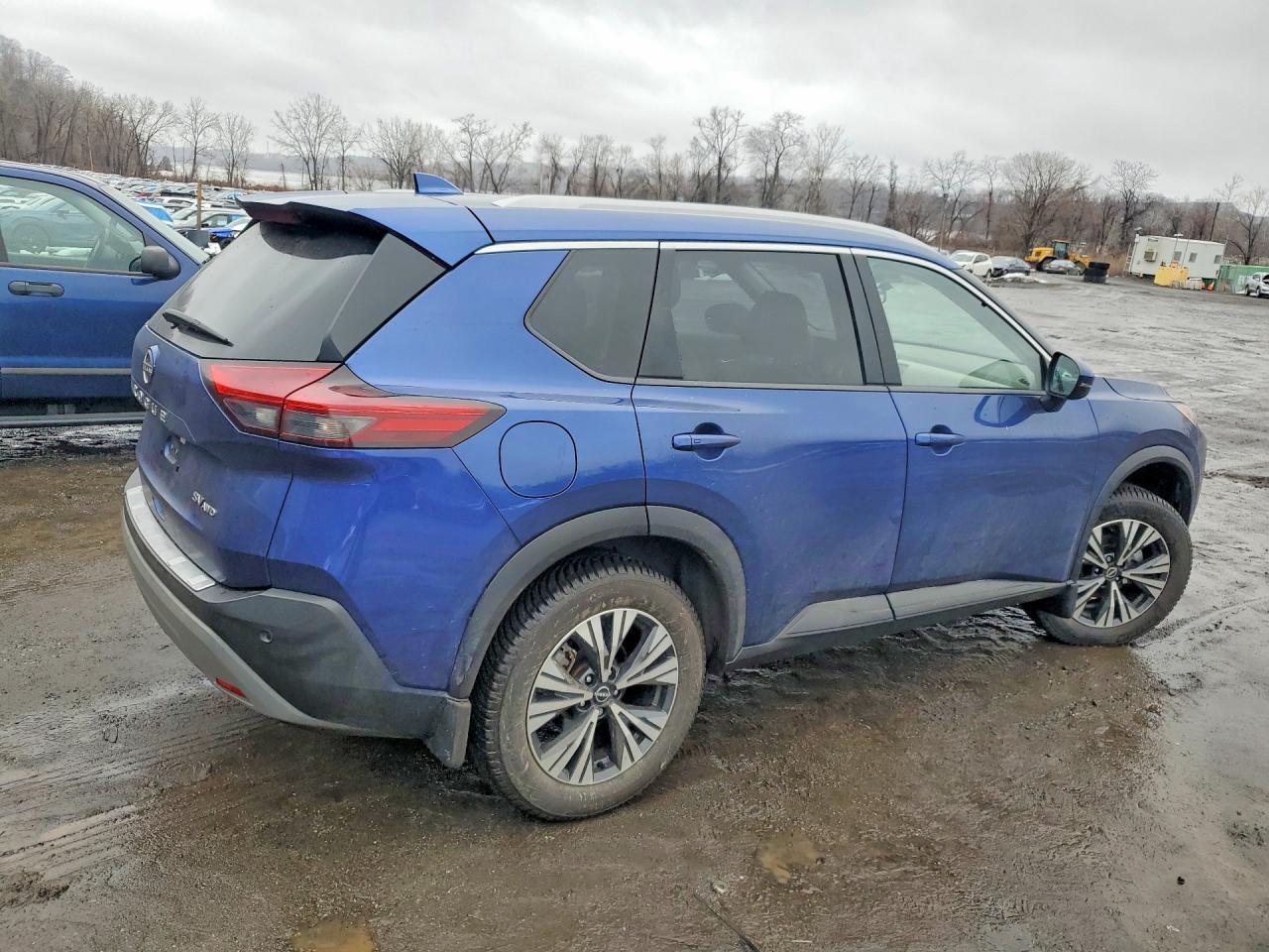 2023 Nissan Rogue Sv - zdjęcie 3