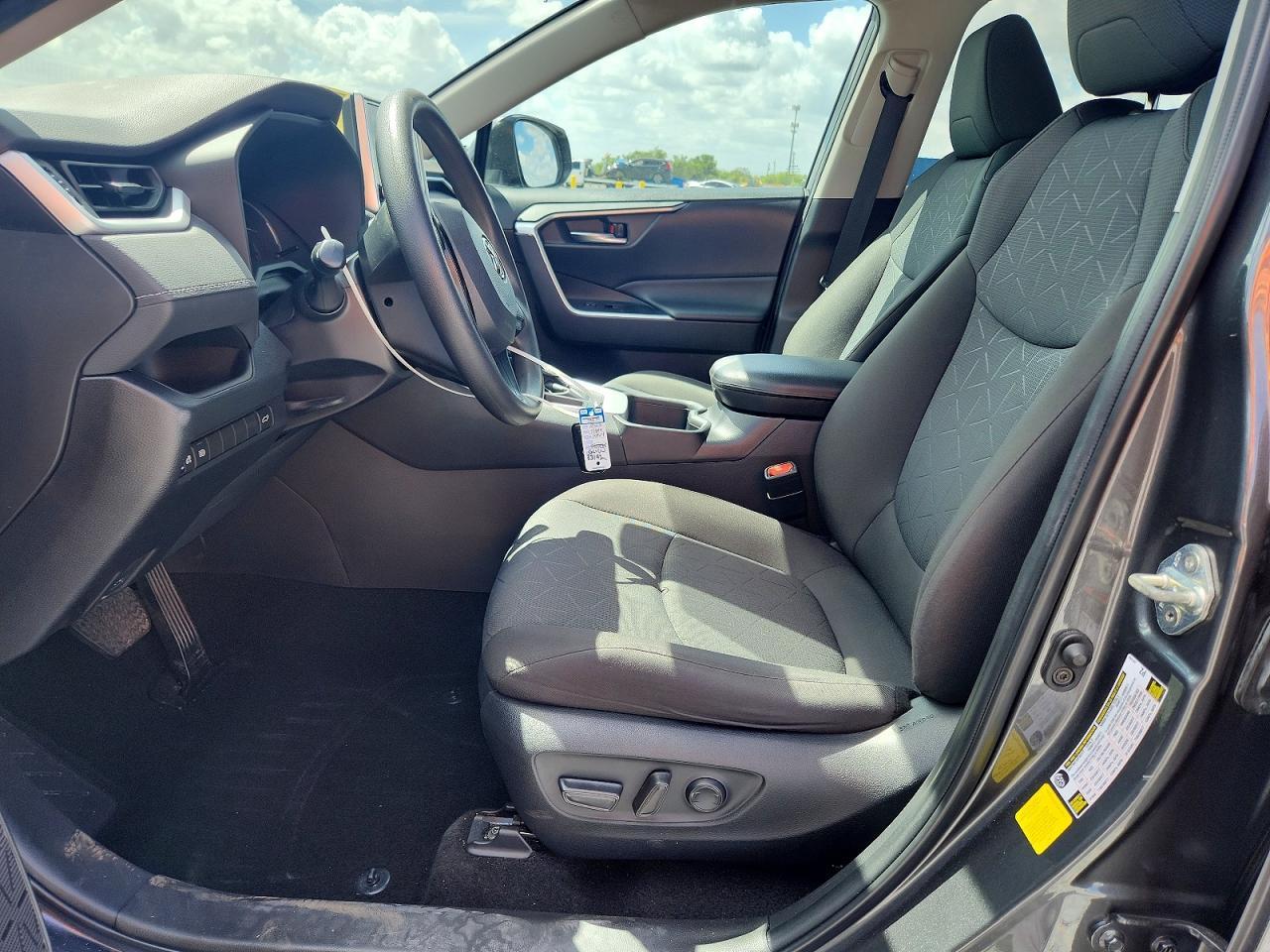 2023 Toyota Rav4 Xle - zdjęcie 7