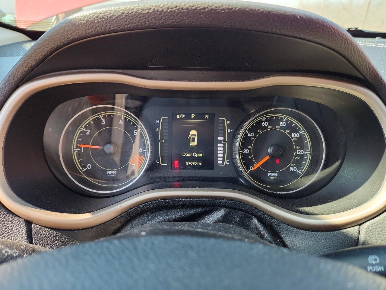 2015 Jeep Cherokee Latitude - zdjęcie 9