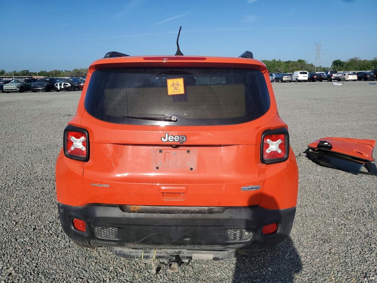 2018 Jeep Renegade Latitude - zdjęcie 6