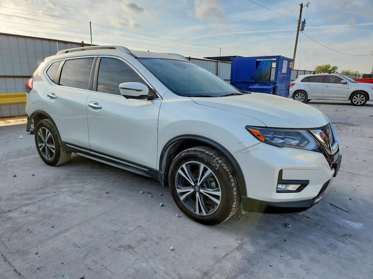 2017 Nissan Rogue Sl - zdjęcie 4