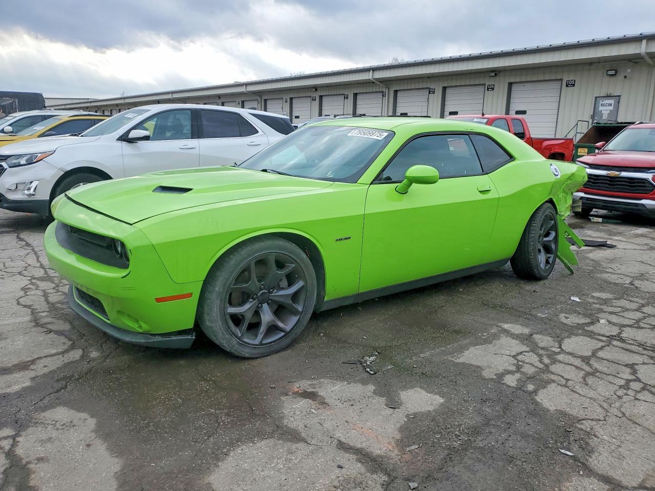 2015 Dodge Challenger Sxt - zdjęcie główne