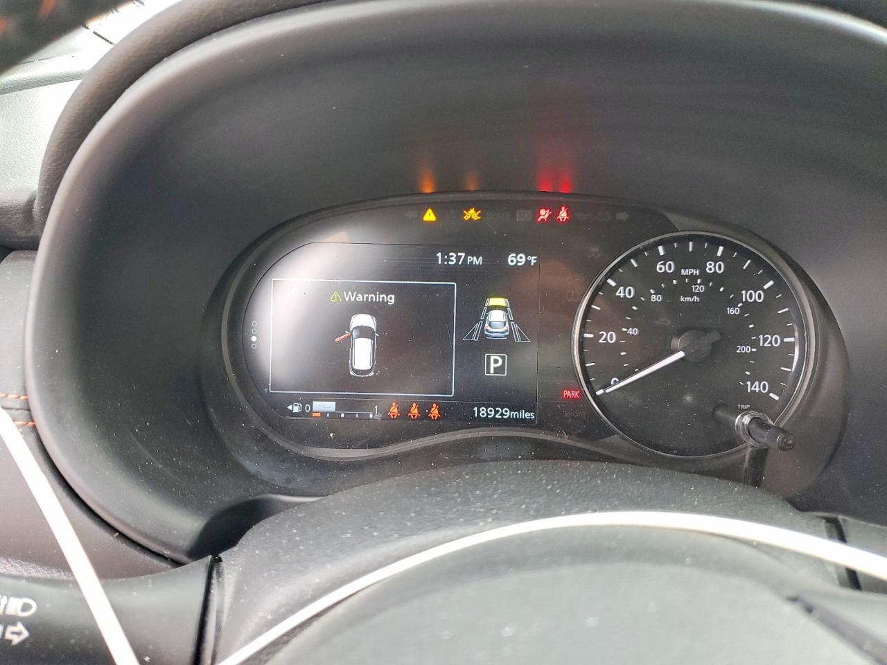 2024 Nissan Kicks Sr - zdjęcie 9