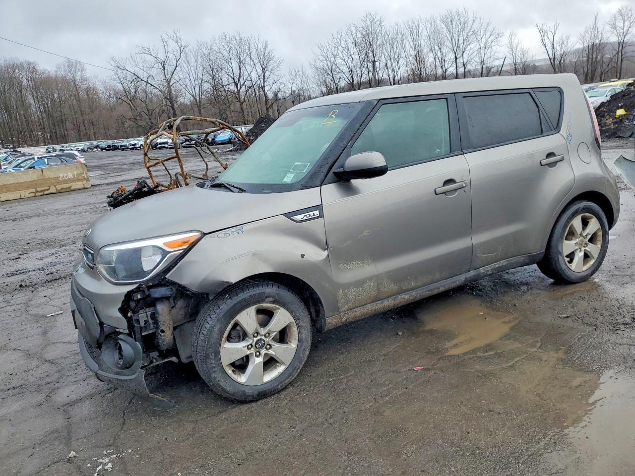 2017 Kia Soul Base - zdjęcie główne