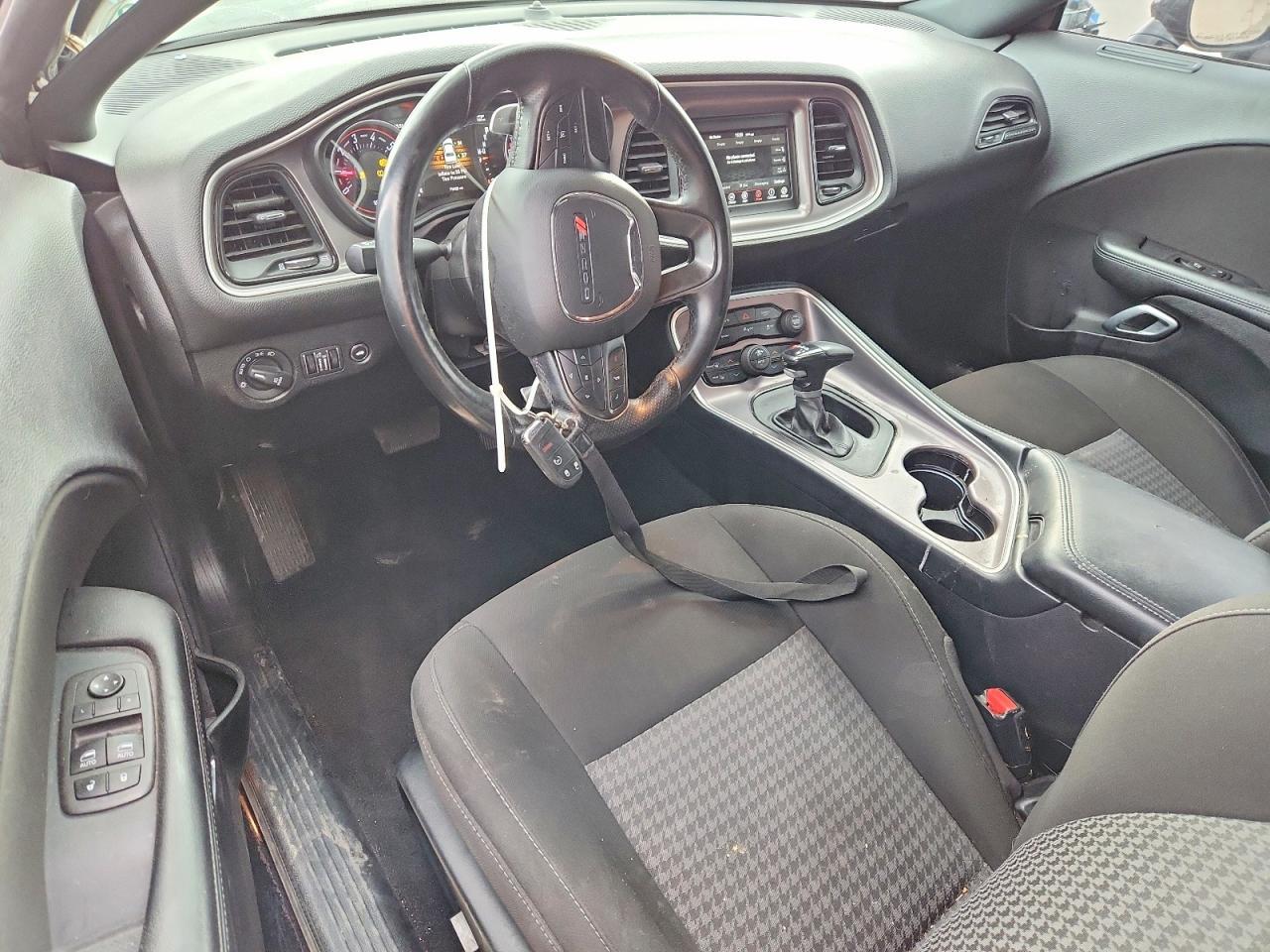 2022 Dodge Challenger Gt - zdjęcie 8