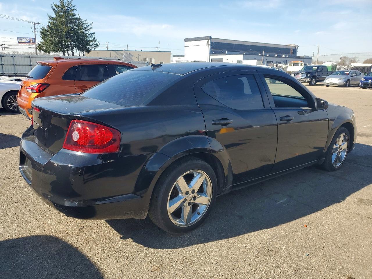 2013 Dodge Avenger Se - zdjęcie 3