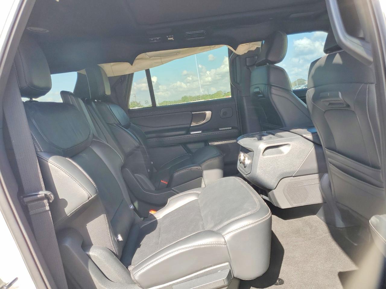 2025 Ford Expedition Max Platinum - zdjęcie 10