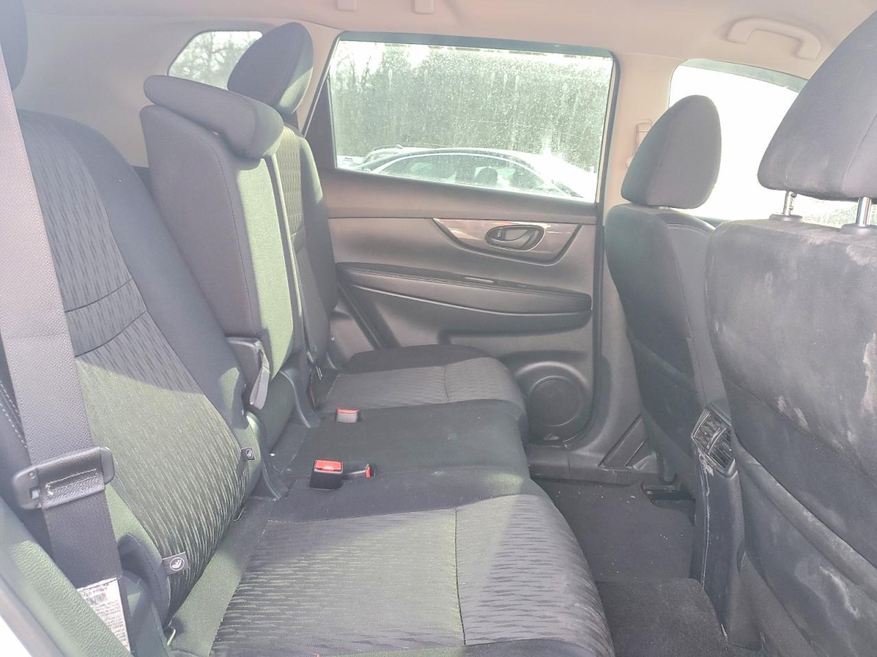 2019 Nissan Rogue S - zdjęcie 11