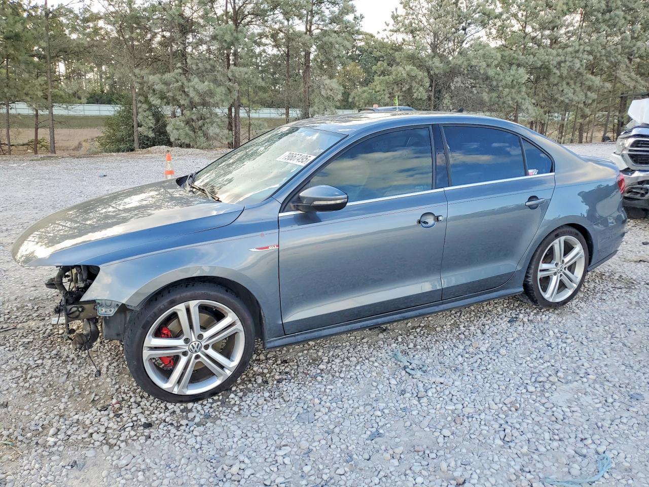 2016 Volkswagen Jetta Gli - zdjęcie główne