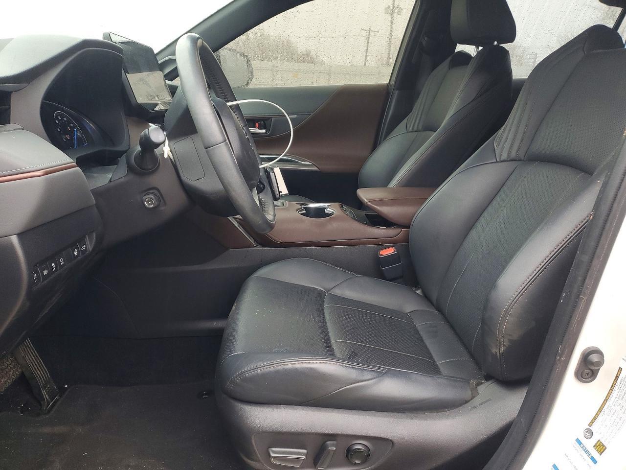 2022 Toyota Venza Limited - zdjęcie 7