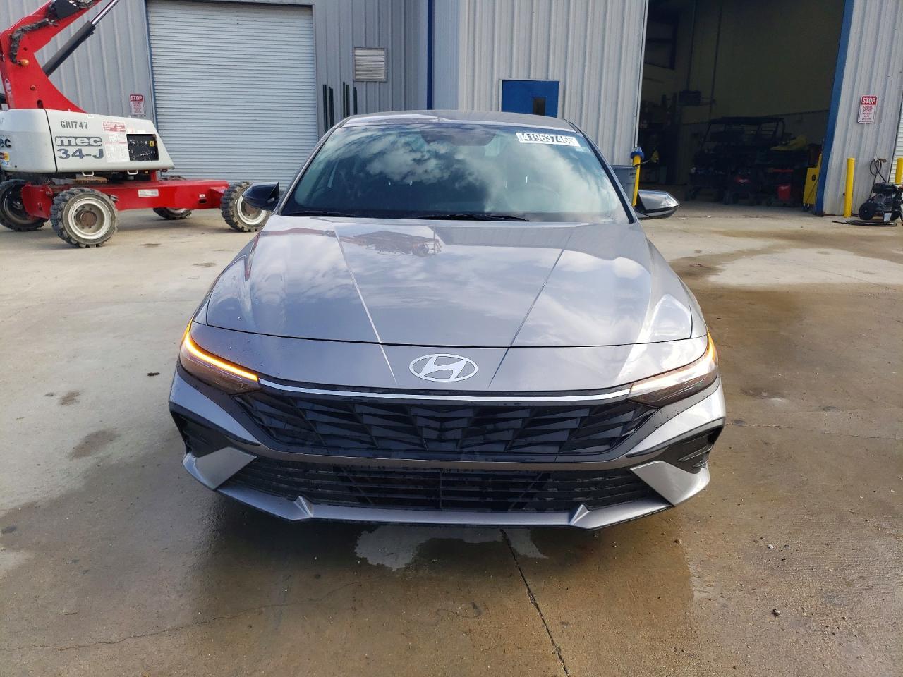 2025 Hyundai Elantra Sel Sport - zdjęcie 5