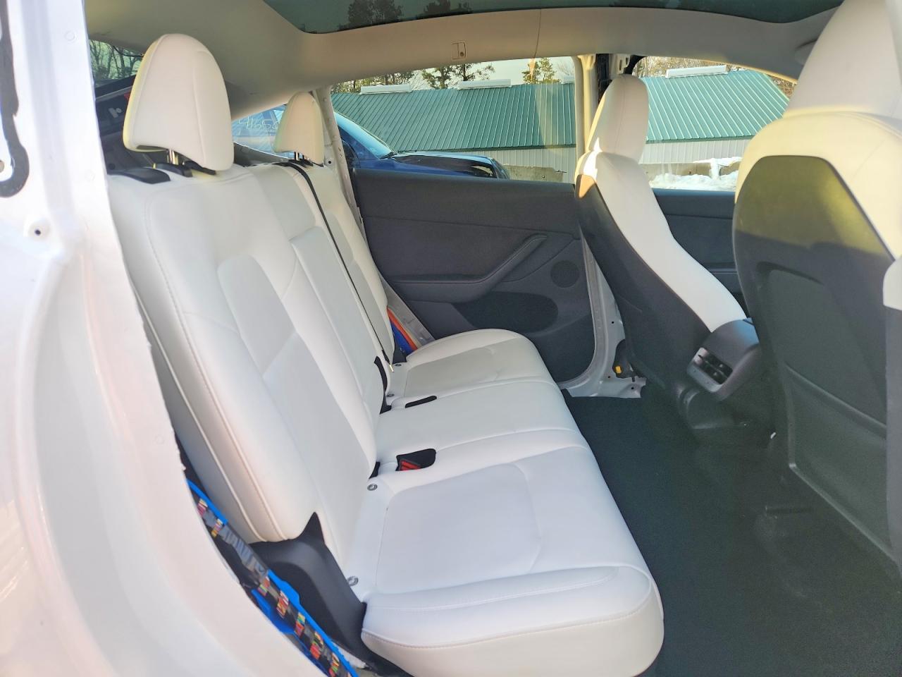 2023 Tesla Model Y - zdjęcie 10
