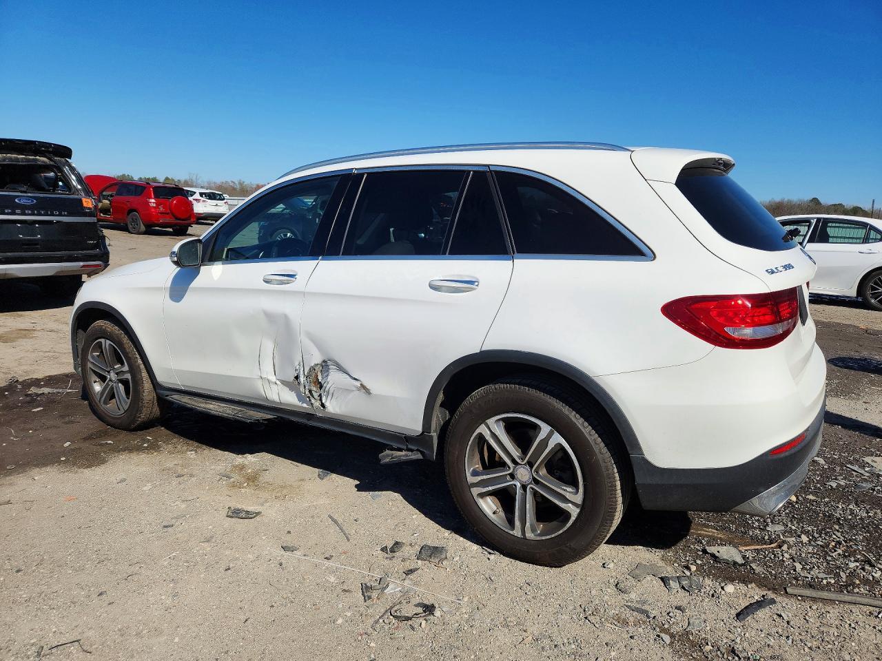 2017 Mercedes-Benz Glc 300 - zdjęcie 2