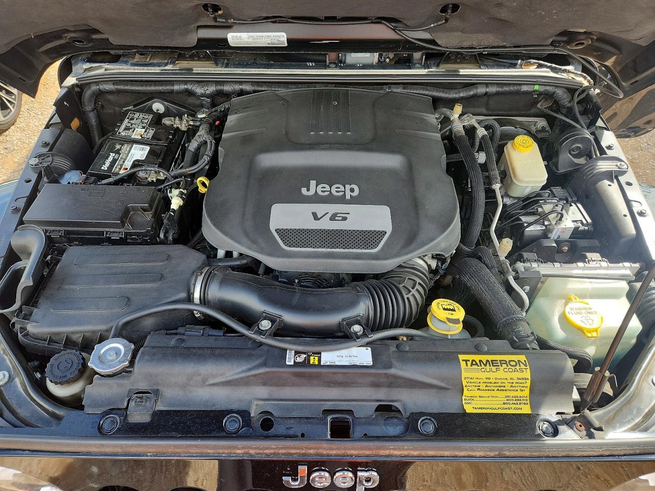 2015 Jeep Wrangler Unlimited Sahara - zdjęcie 12