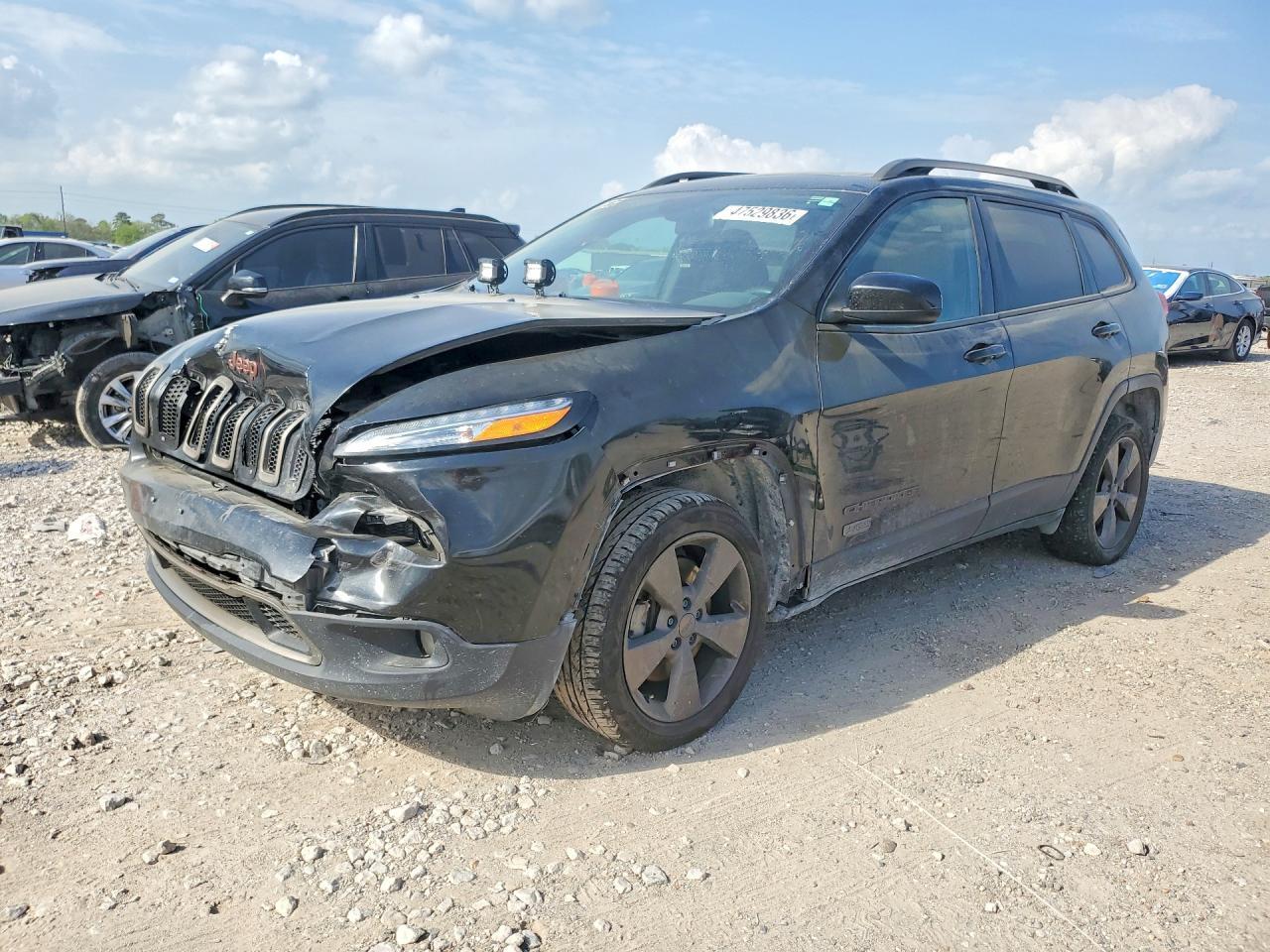 2017 Jeep Cherokee Latitude - zdjęcie główne