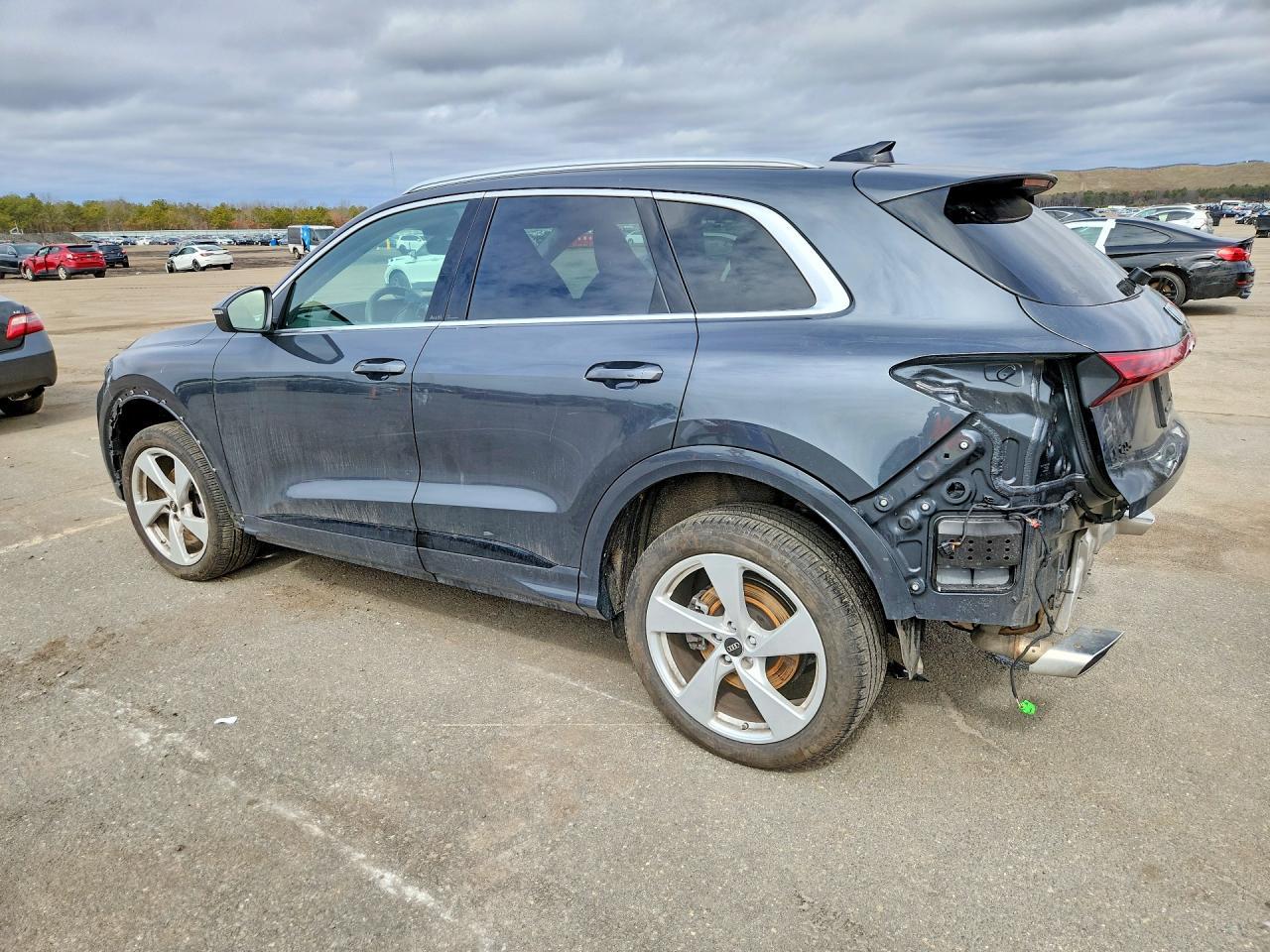 2025 Audi Q5 Premium Plus - zdjęcie 2