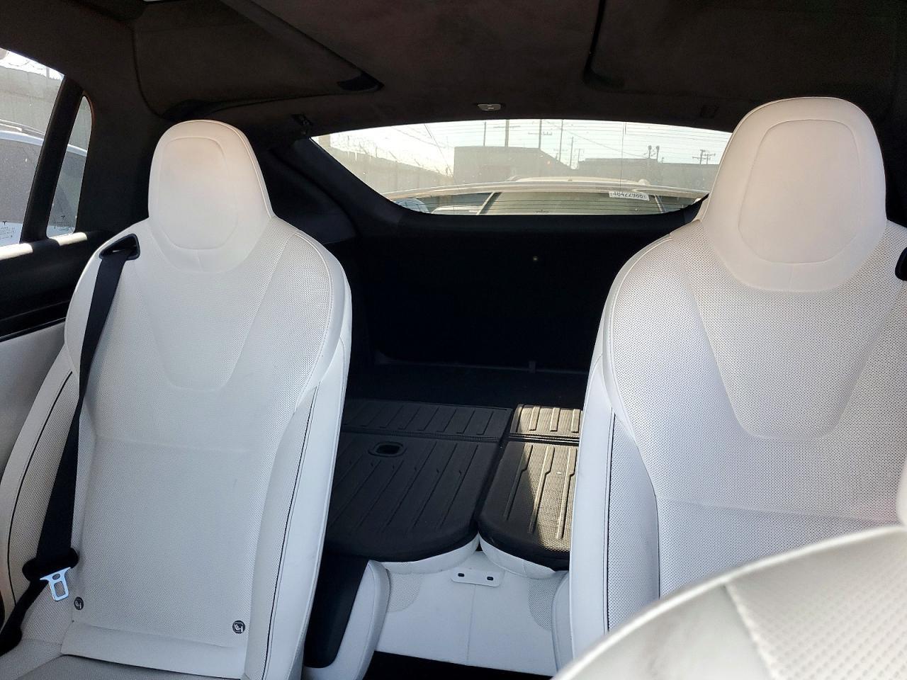 2022 Tesla Model X - zdjęcie 10