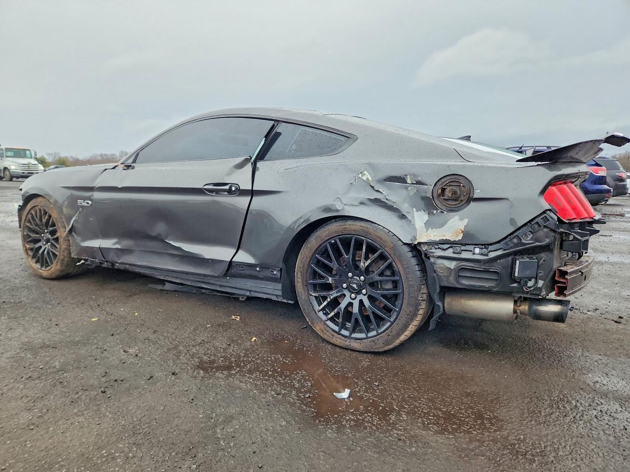 2015 Ford Mustang Gt - zdjęcie 2