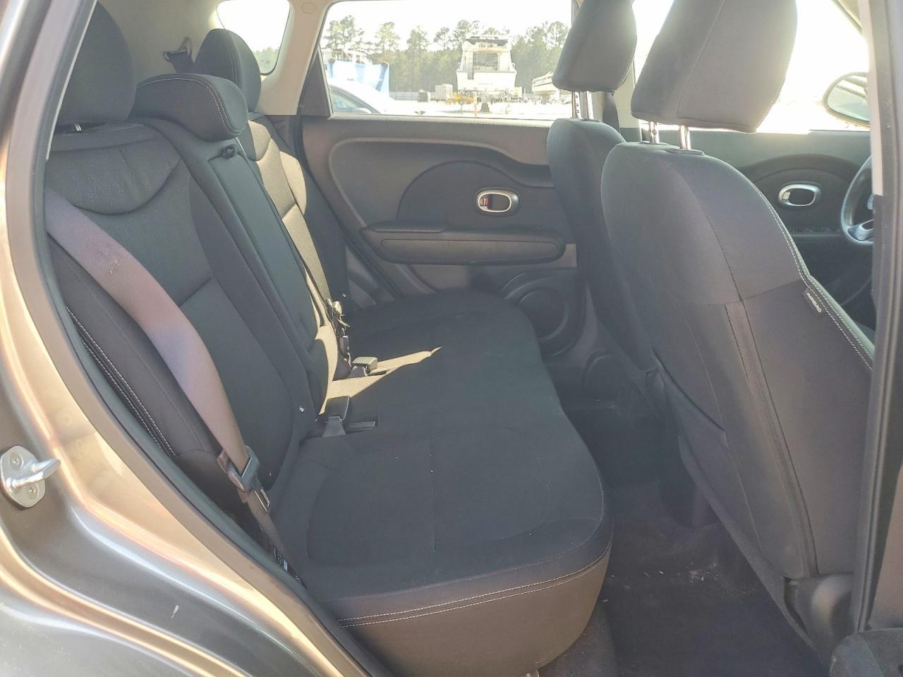 2014 Kia Soul Base - zdjęcie 11