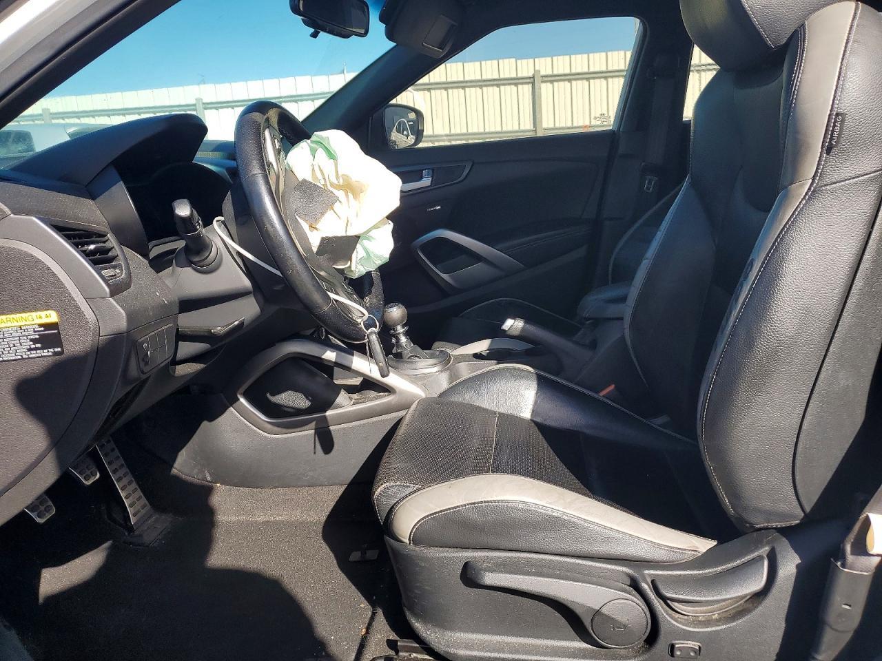 2016 Hyundai Veloster Turbo - zdjęcie 7