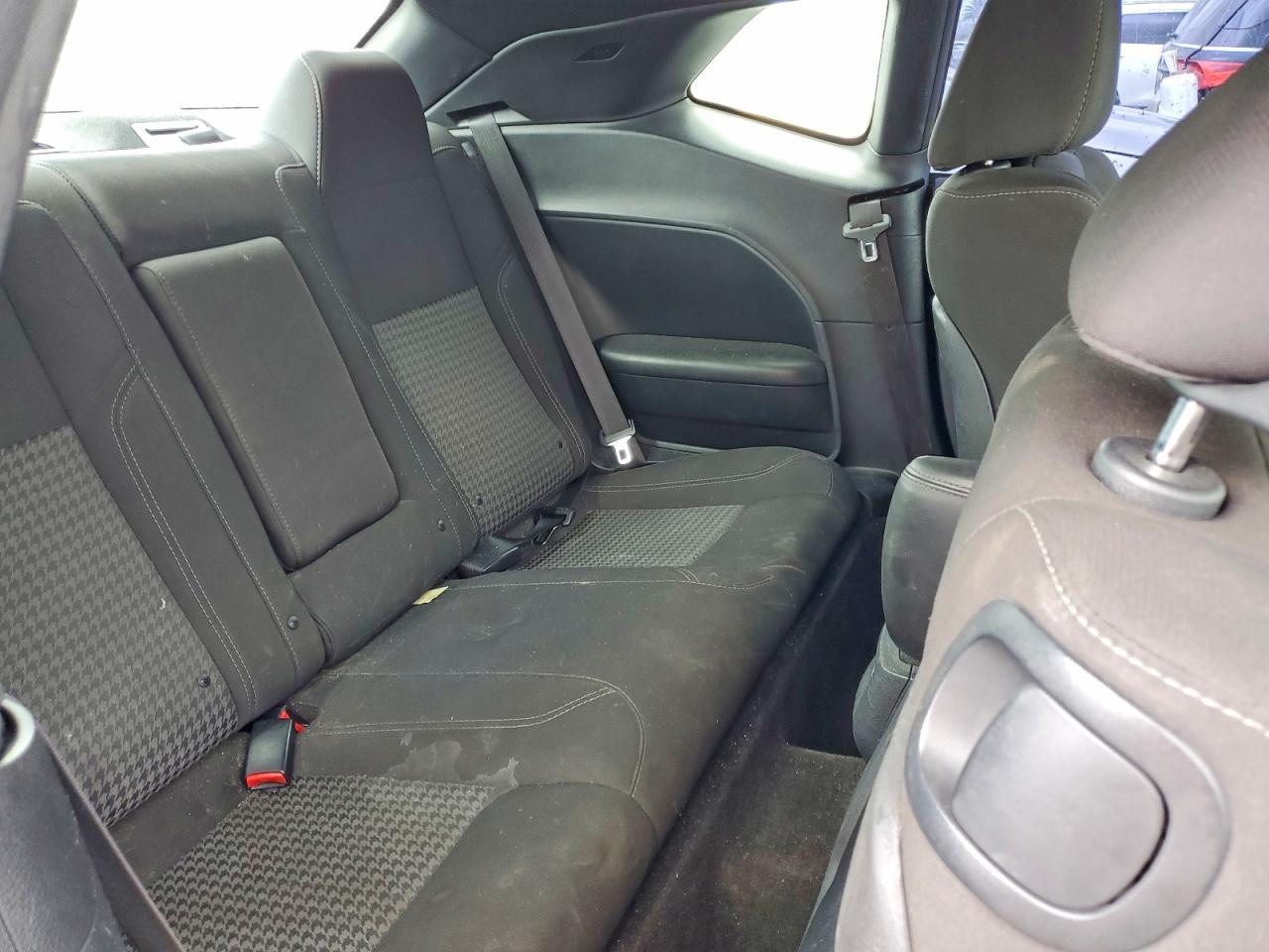 2016 Dodge Challenger Sxt - zdjęcie 10