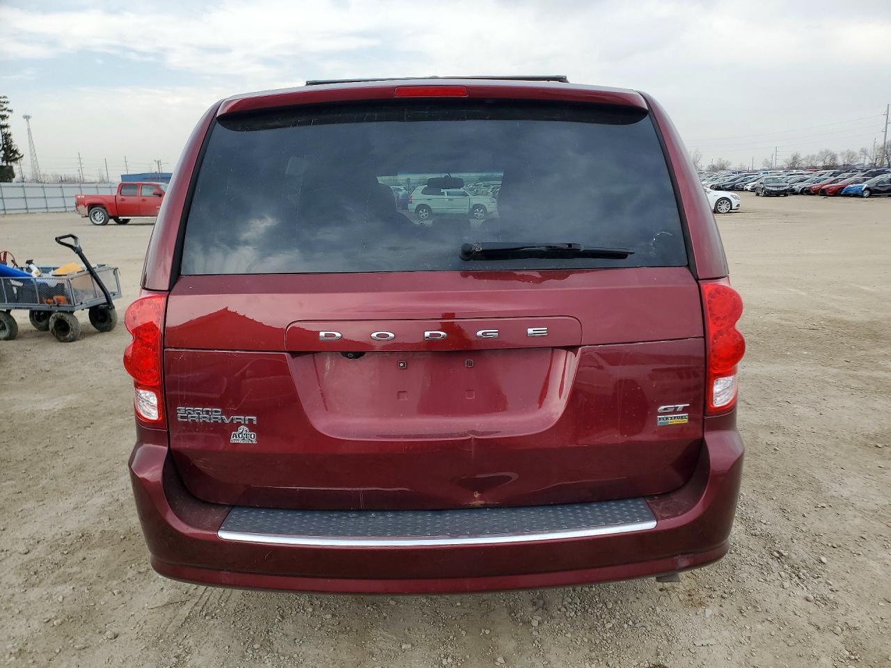 2017 Dodge Grand Caravan Gt - zdjęcie 6