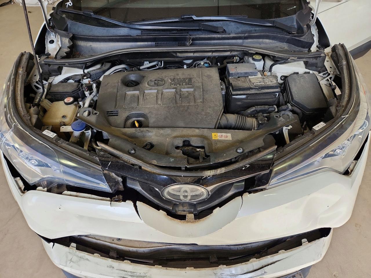 2019 Toyota C-Hr Xle - zdjęcie 12