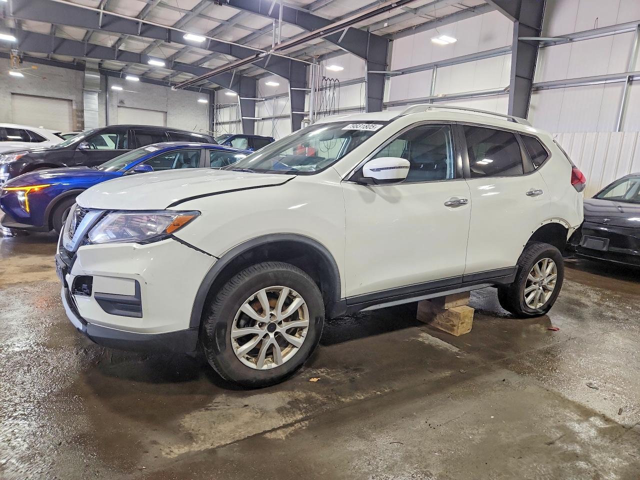 2019 Nissan Rogue Sv - zdjęcie główne