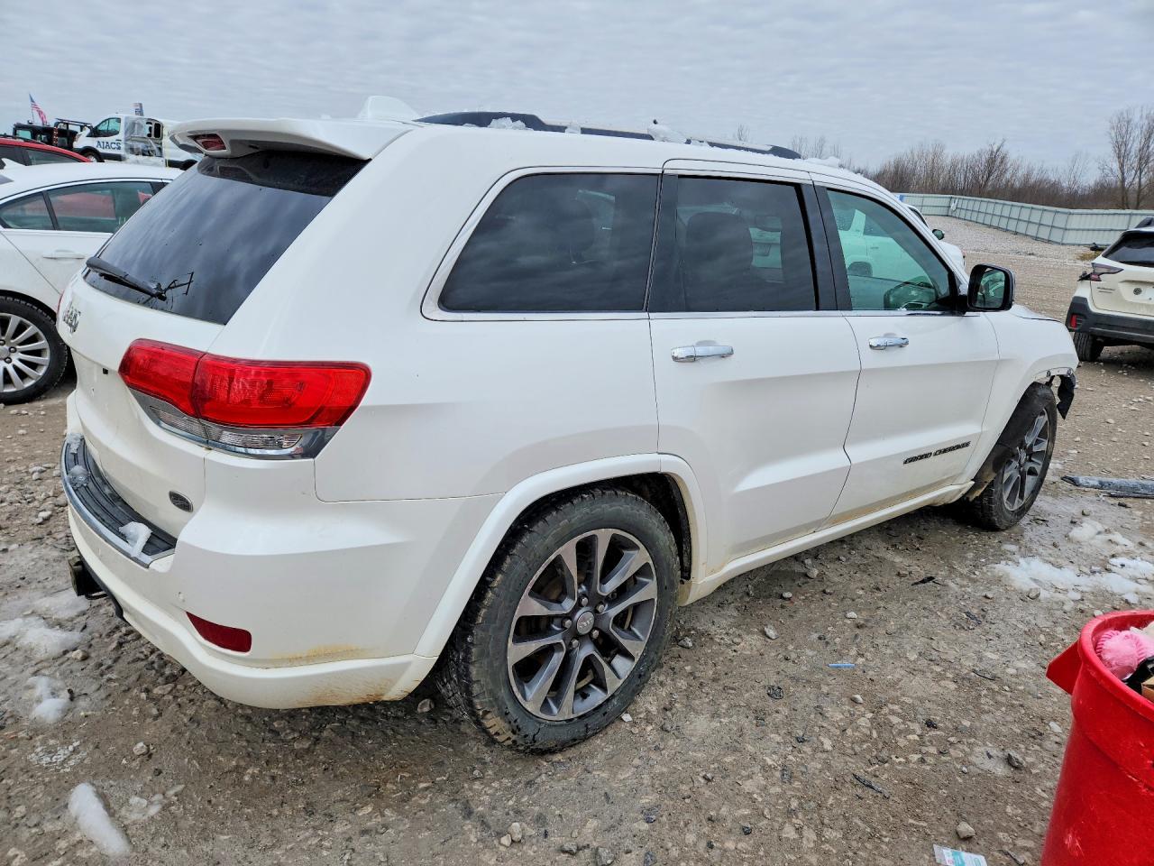 2017 Jeep Grand Cherokee Overland - zdjęcie 3