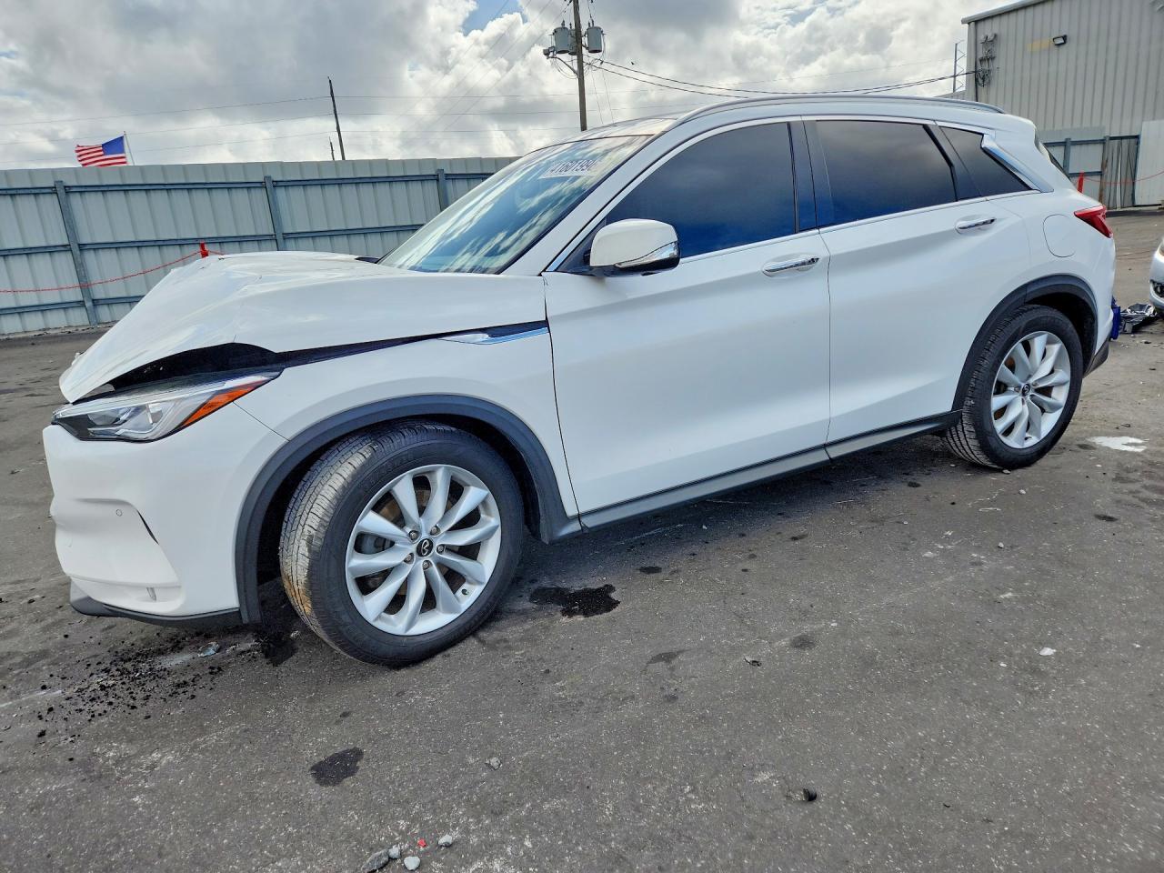 2019 Infiniti Qx50 Essential - zdjęcie główne