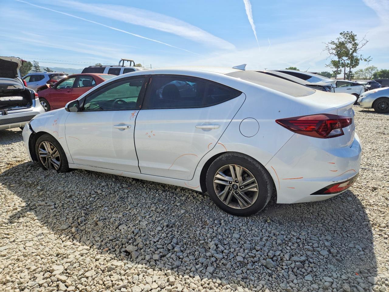 2019 Hyundai Elantra Sel - zdjęcie 2